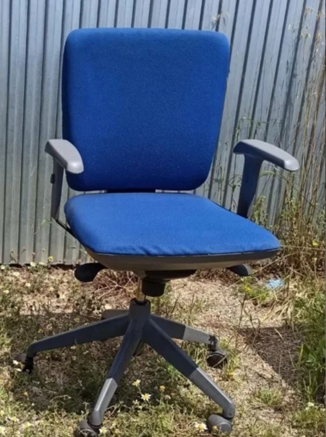 Lote 20 Sillas y sillones de Oficina.. Actiu