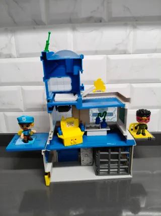 Comisaría Piny Pon Action Juguete