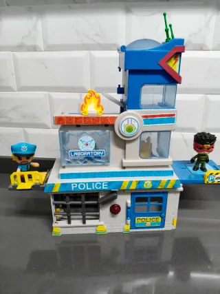 Comisaría Piny Pon Action Juguete