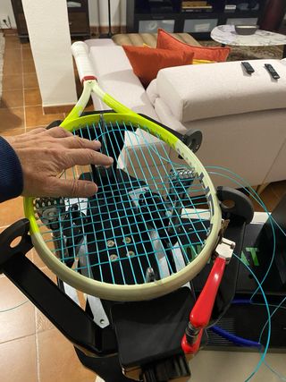 SERVICIO DE ENCORDADO RAQUETAS TENIS FRONTENIS