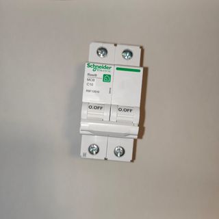 Magnetotérmico Schneider R9F12610 Resi9 MCB C10