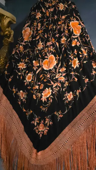 Manton de Manila Antiguo Bordado Flores Naranja