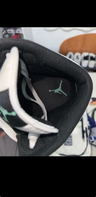 Air Jordan 1 Mid Green Glow -TALLA 43