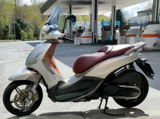Piaggio Beverly Sport Touring 350cc (33,32cv)