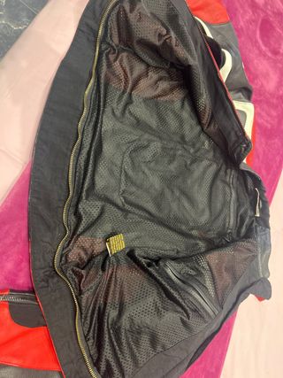 Precio negociable Cazadora piel Levior motorista