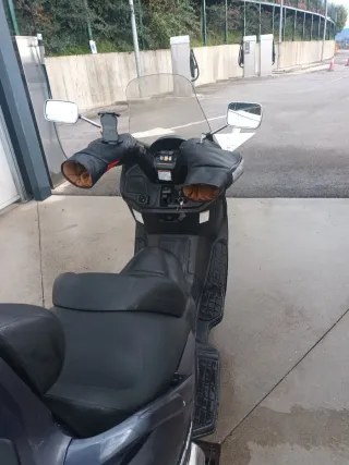 Suzuki Burgman 250cc Maxiscooter