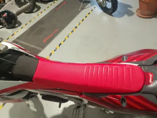 Fantic XEF 250 2025 - ¡Solo 300km!