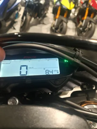 Fantic XEF 250 2025 - ¡Solo 300km!