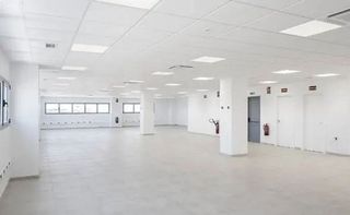 Nave industrial en alquiler en Los Olivos - Los Ángeles - Perales del río en Getafe