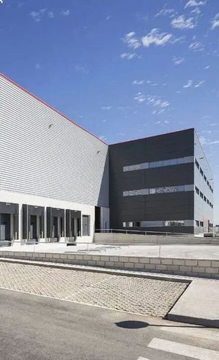Nave industrial en alquiler en Los Olivos - Los Ángeles - Perales del río en Getafe