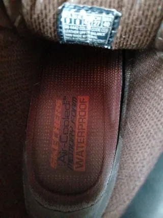 Botas de montaña Skechers marrones