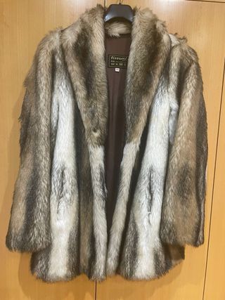 Abrigo imitación piel zorro sintético Talla 44