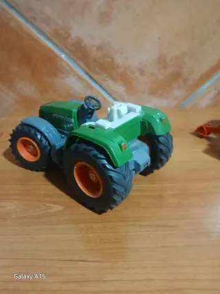 Tractor Siku Fendt 714 1:32