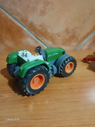 Tractor Siku Fendt 714 1:32