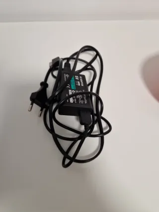 PS Vita OLED + extras y juegos