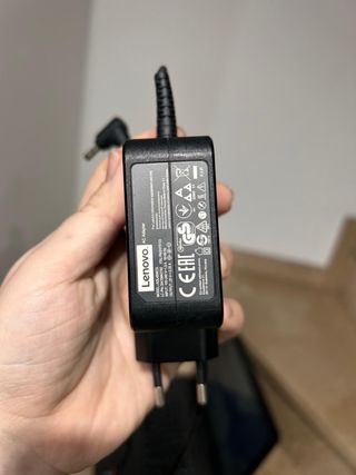 Portátil Lenovo 15,6 12GB RAM 1TB HDD