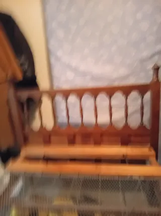 Canapé de muelles antiguo de madera