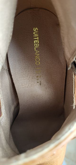 Botín marrón con tacón correas hebillas