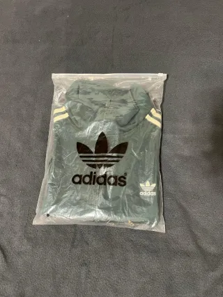 Chaqueta Adidas Originals Verde y Beige