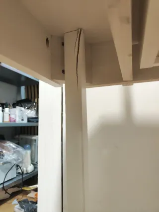 Tocador blanco con espejo y cajón