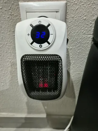 Dos Calefactores Eléctricos Portátiles