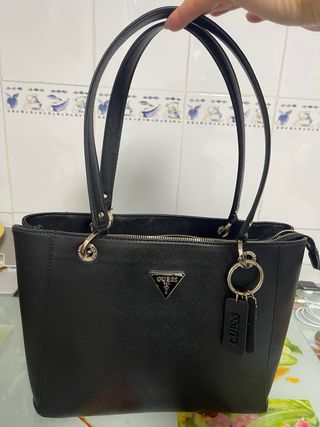 Bolso Negro Guess