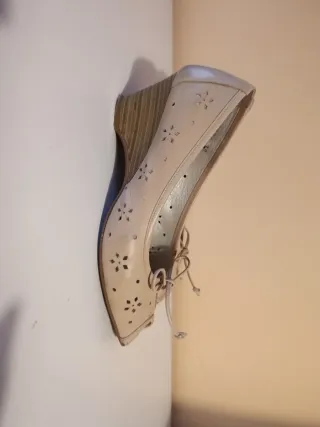 Zapatos Montesinos Beige Mujer