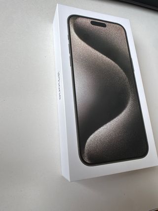 iPhone 15 Pro Max 256 GB color “Natural Titanium”