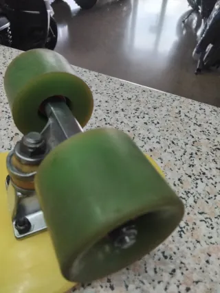 Skate Penny Amarillo