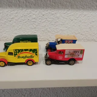 Coches escala 1/43 Corgi y Lledo