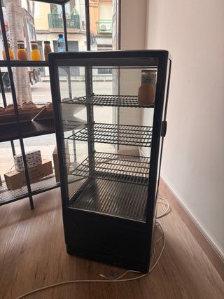 Nevera expositora digital