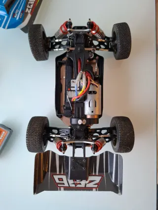 Coche RC con mando, batería y cargador
