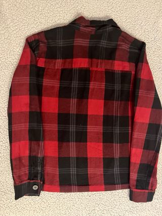 Blusa Zara cuadros roja y negra