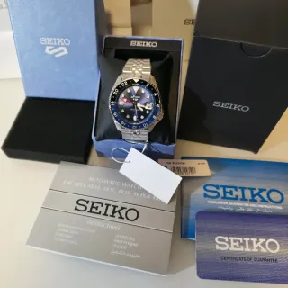 Reloj Seiko SKX Sports GMT Automático
