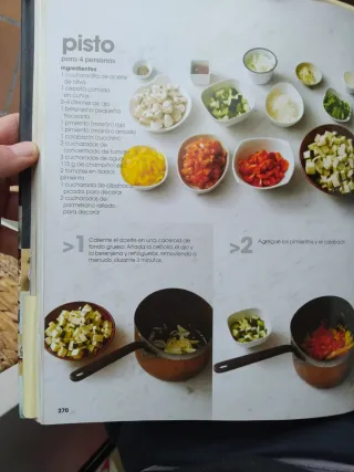 Enciclopedia de cocina paso a paso (Spanish Edi...