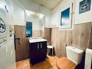 Local comercial en venta en Can Baró en Barcelona