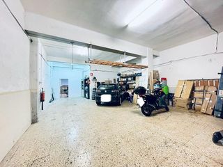 Local comercial en venta en Can Baró en Barcelona
