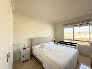 Piso en venta en Puerto de la Duquesa en Manilva