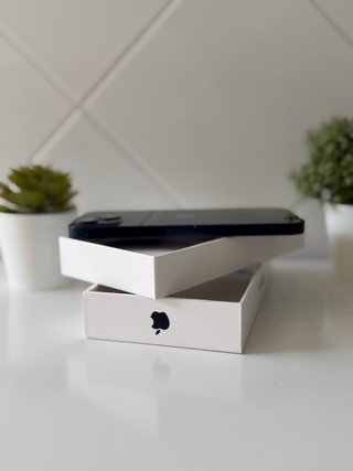 COMO NUEVO iPhone 13 128 GB Azul Medianoche