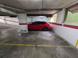 Garaje en venta en Gorg - Pep Ventura en Badalona