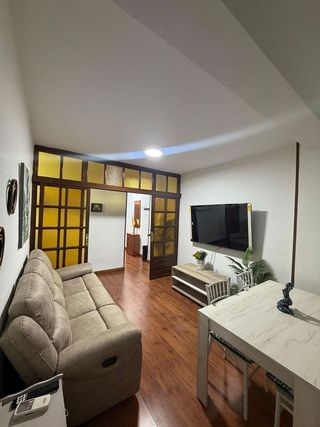 Piso en alquiler en Linares