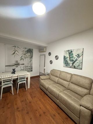 Piso en alquiler en Linares