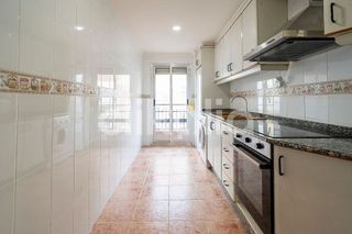 Piso en alquiler en Avenida de la Paz en Xirivella