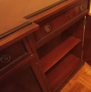 Aparador zapatero de caoba antiguo