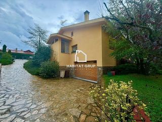 Chalet en venta en Taradell