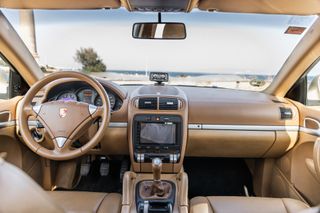 Porsche Cayenne V6 OVERLAND (Manual)