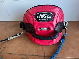Tabla Kite Surf F-One Trax 134-39 + Arnés talla M
