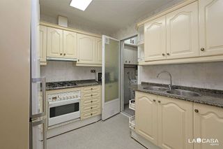 Piso en venta en Santa Eulàlia en Hospitalet de Llobregat, L´