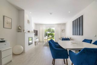 Casa adosada en alquiler en Los Naranjos - Las Brisas en Marbella