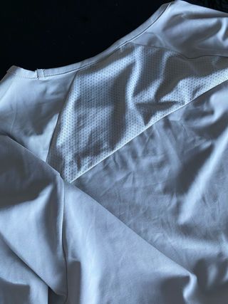 Crop top Gymshark manga larga beige Talla M